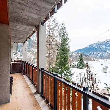 Dolonne - Happy アパート *